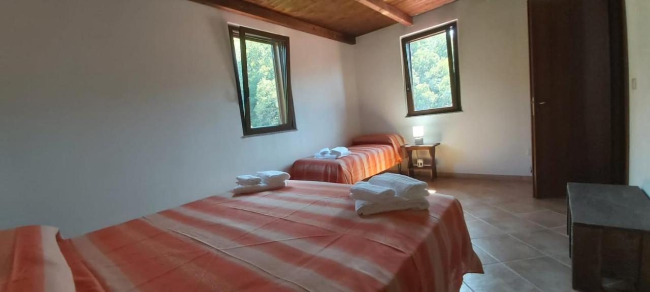 Casa Vacanza Tortorici Ngoại thất bức ảnh